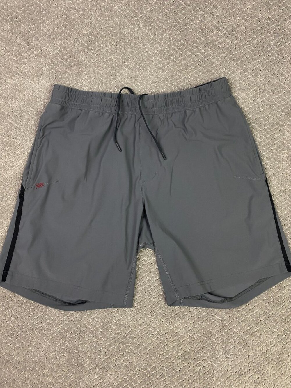 Rhone Versatility Shorts Mens XL Gray Performance Gym Running Athletic 9"